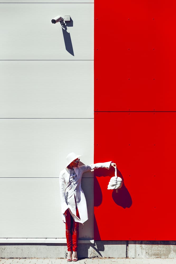 Chic Urban Contrast by Ruslan Bolgov — canvas wall art