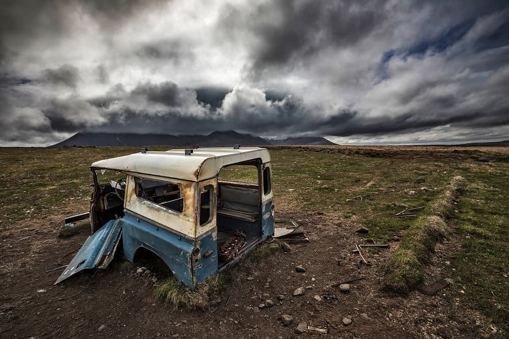 Abandoned Field Truck by Bragi Ingibergsson - BRIN — canvas wall art