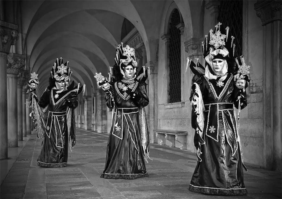 Elegant Venetian Masquerade by Stefan Nielsen — canvas wall art