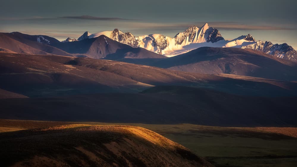 Golden Hour Mountains by Selions(陈磊) — canvas wall art
