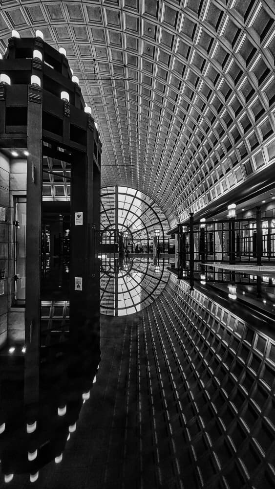 Vaulted Station Reflection by 大山 儀高 — canvas wall art