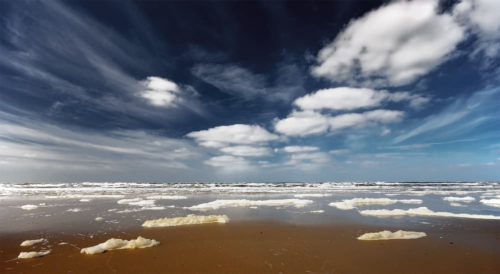 Dramatic Ocean Horizon by Leon — canvas wall art