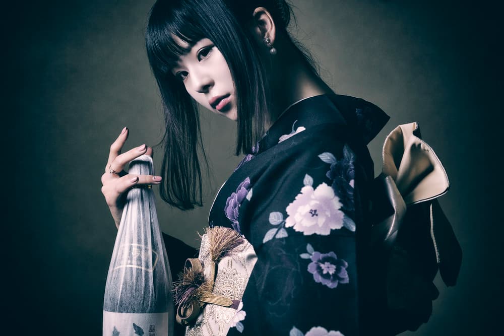 Japanese Woman with Sake by 7 Flavor C/P — canvas wall art