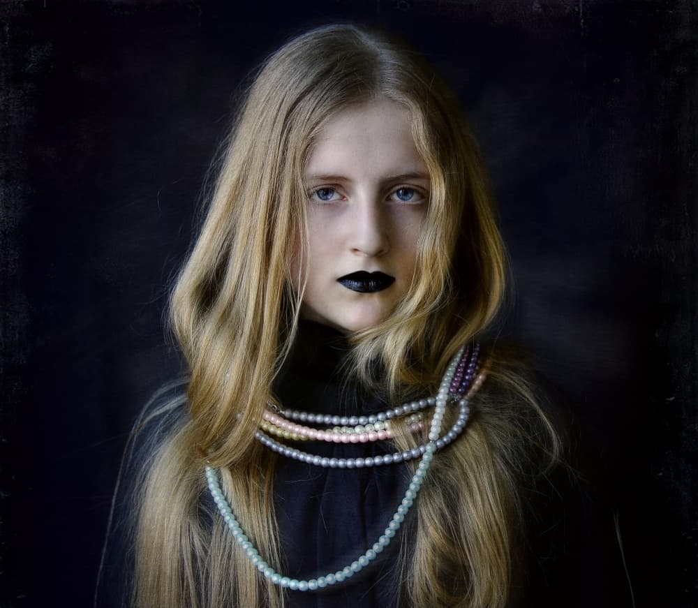 Dark Pearl Elegance by Svetlana Melik-Nubarova — canvas wall art